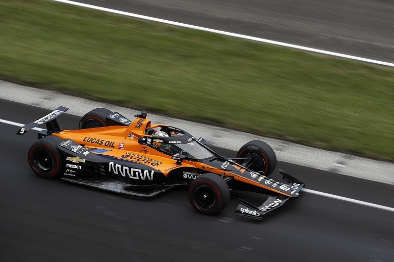 阿斯顿马丁绝杀迈凯伦，佩雷兹带队取胜