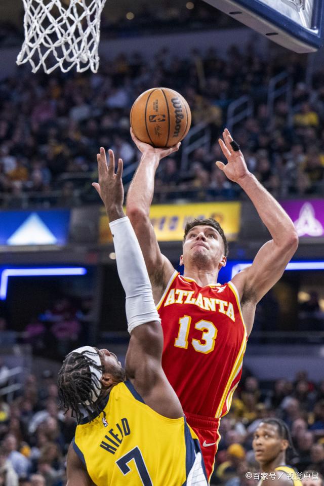 法国队横扫日本队，黄鸭组合状态火热