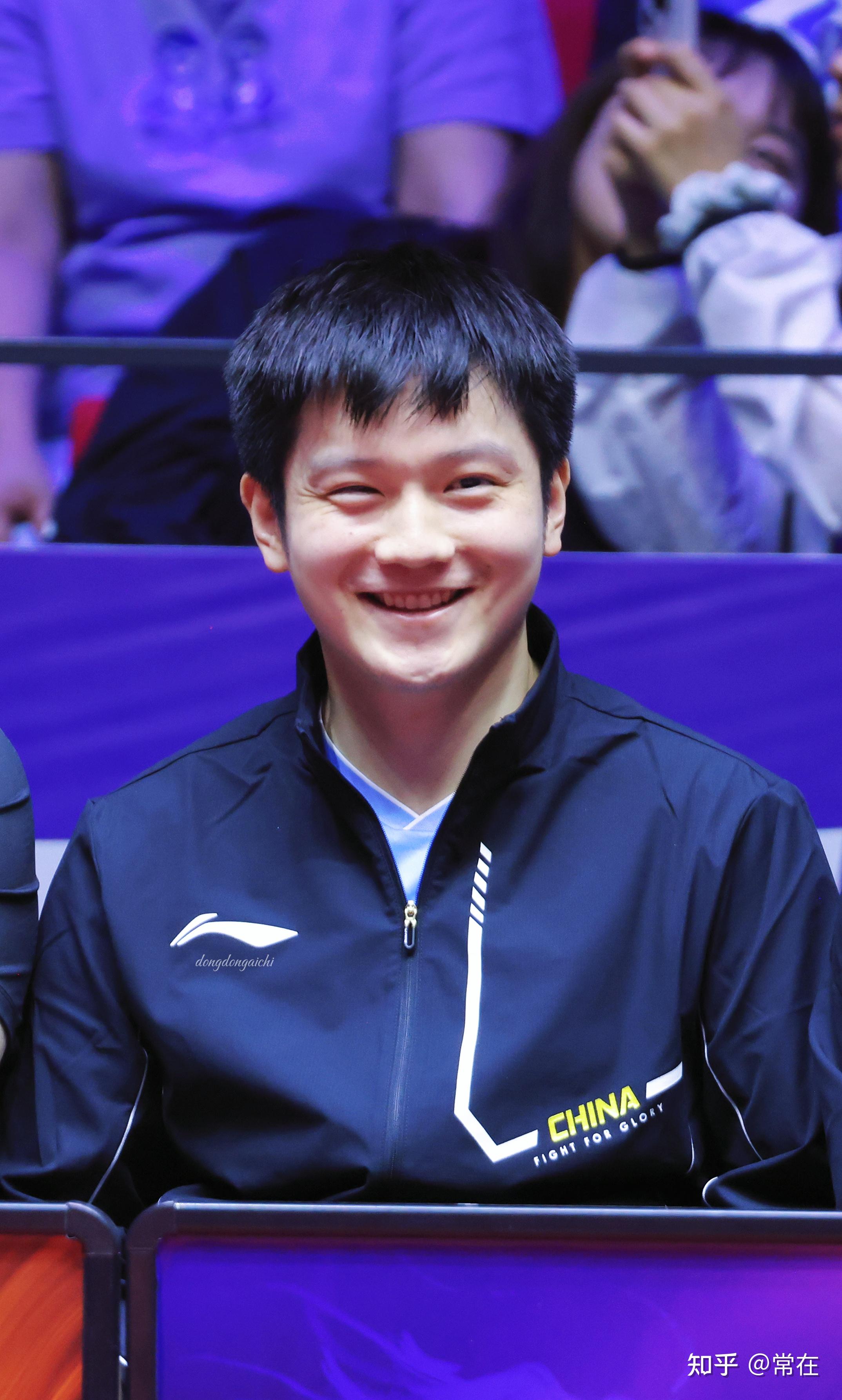 日本队轻取法国队,樊振东点燃赛场 日本队轻取法国队,樊振东点燃赛场