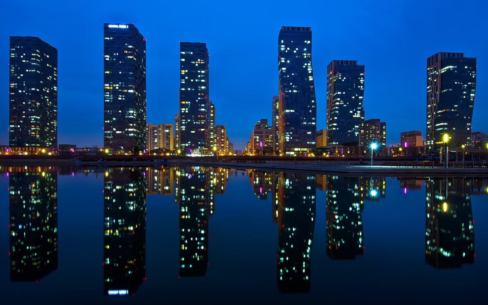 冰岛冰川风暴席卷华沙！奥运周期关键战再现足坛魔幻剧本