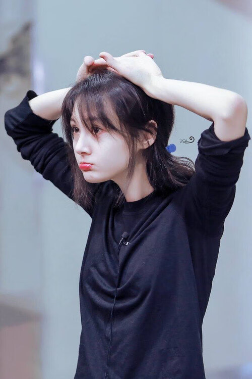 悖论的唯一解,当哈兰德身披袋鼠战袍,在墨西哥城碾碎足球铁律